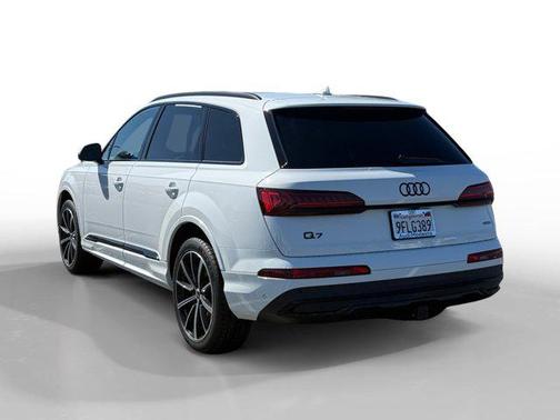 Carrara White 2023 Audi Q7 55 Premium Plus