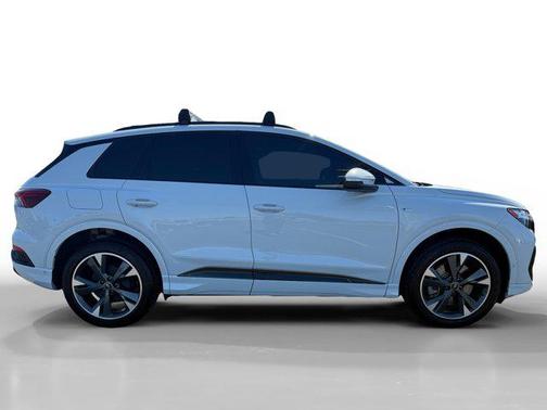 2024 Audi Q4 e-tron Premium Plus 50 quattro
