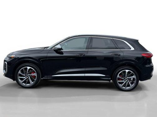 Mythos Black Metallic 2026 Audi SQ5 3.0T Premium Plus