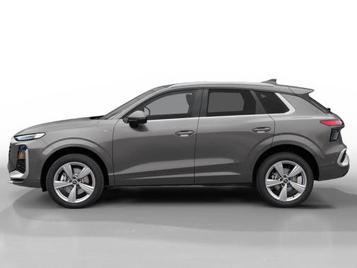 Daytona Gray Pearl Effect 2026 Audi Q3 TFSI quattro S tronic