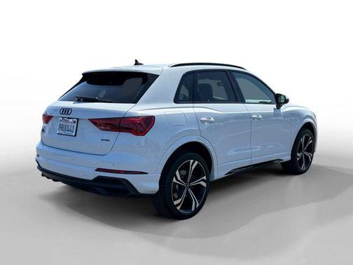 2024 Audi Q3 45 S line Premium Plus