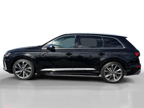 Mythos Black Metallic 2022 Audi SQ7 4.0T Premium Plus