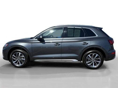 Daytona Gray Pearl 2023 Audi Q5 45 S line Premium Plus
