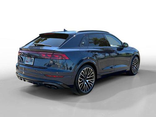 2026 Audi SQ8 4.0T Prestige
