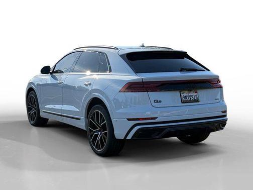 2023 Audi Q8 55 Premium Plus