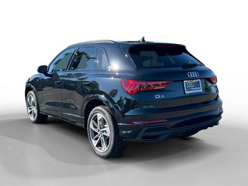 2025 Audi Q3 Premium 45 TFSI S line quattro Tiptronic