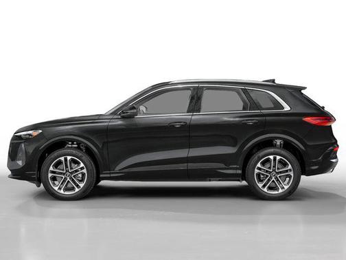 Mythos Black Metallic 2026 Audi Q5 Premium Plus TFSI quattro S tronic