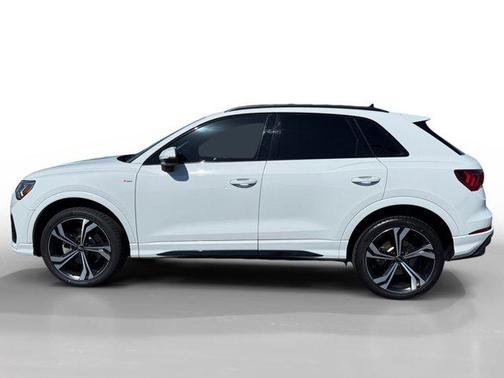 Glacier White Metallic 2023 Audi Q3 45 S line Premium Plus