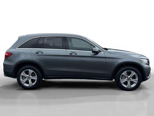 Selenite Grey Metallic 2018 Mercedes-Benz GLC 300 4MATIC