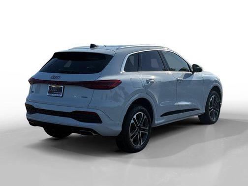 2025 Audi Q5 Premium Plus TFSI quattro S tronic