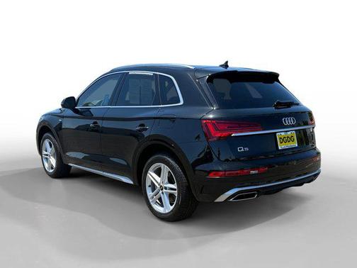 2022 Audi Q5 e 55 S line Premium Plus
