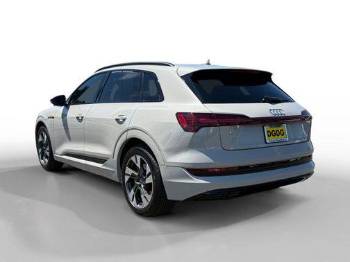 2021 Audi e-tron Premium