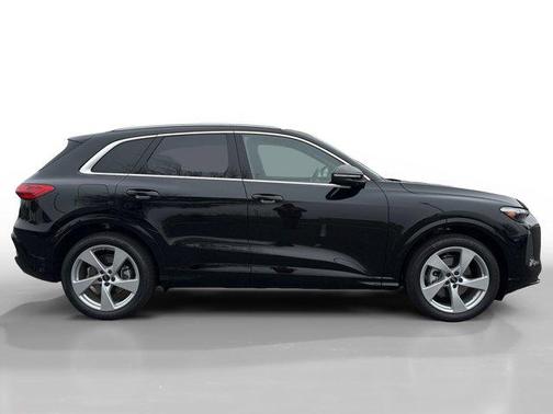 2025 Audi Q5 Prestige TFSI quattro S tronic