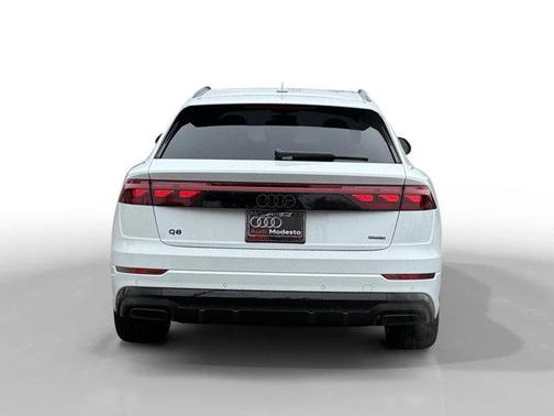 2026 Audi Q8 55 Prestige