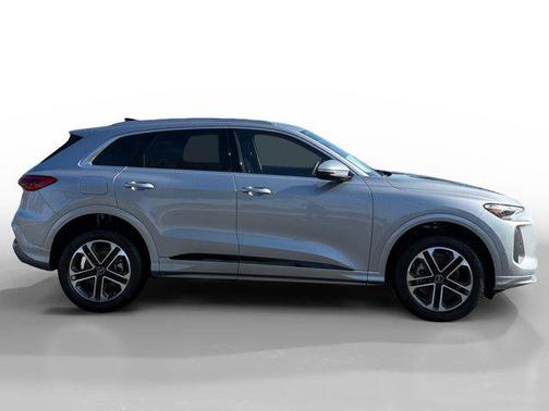 2025 Audi Q5 Premium