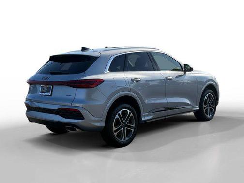 2025 Audi Q5 Premium