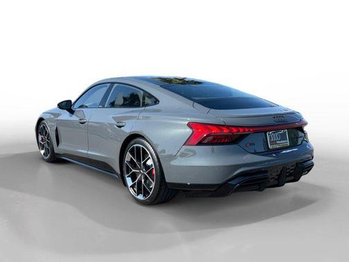 2025 Audi RS e-tron GT performance