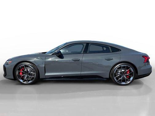 2025 Audi RS e-tron GT performance