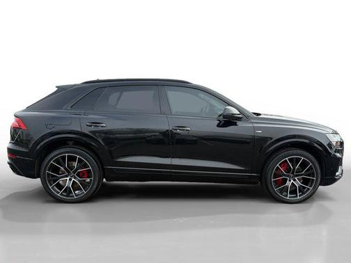 2023 Audi Q8 55 Premium Plus