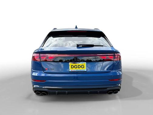 Ascari Blue Metallic 2026 Audi SQ8 4.0T Prestige