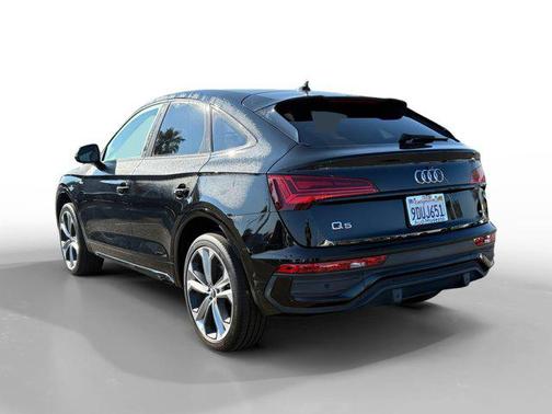 2023 Audi Q5 45 S line Prestige
