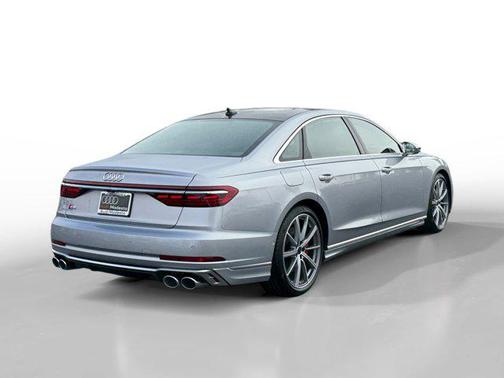 2025 Audi S8 4.0T
