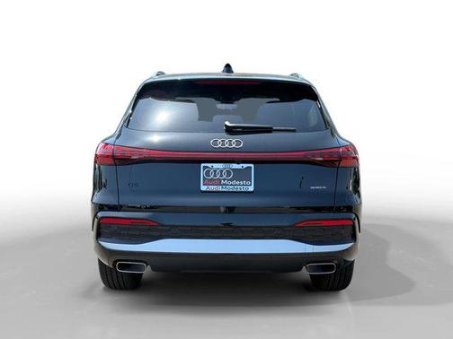 2025 Audi Q5 Premium