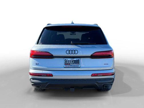 2026 Audi Q7 45 Premium Plus