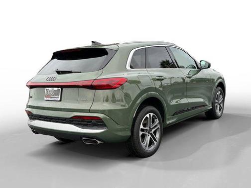 2025 Audi Q5 Premium Plus TFSI quattro S tronic