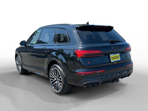 Mythos Black Metallic 2026 Audi SQ7 4.0T Premium Plus