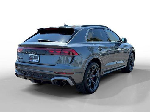 2025 Audi RS Q8 4.0T