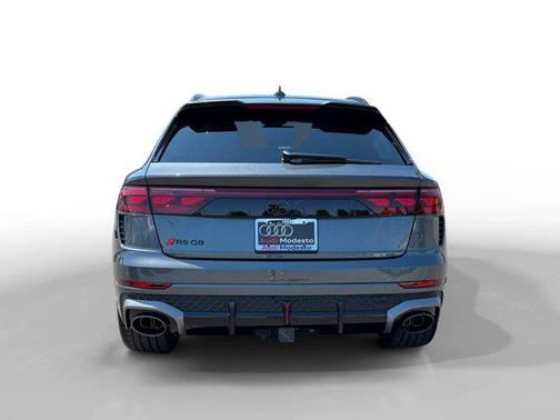 2025 Audi RS Q8 4.0T