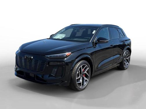 Mythos Black Metallic 2027 Audi SQ6 e-tron Premium Plus