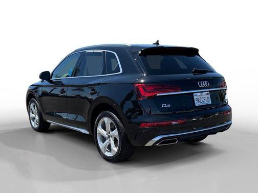 2025 Audi Q5 45 S line Premium Plus