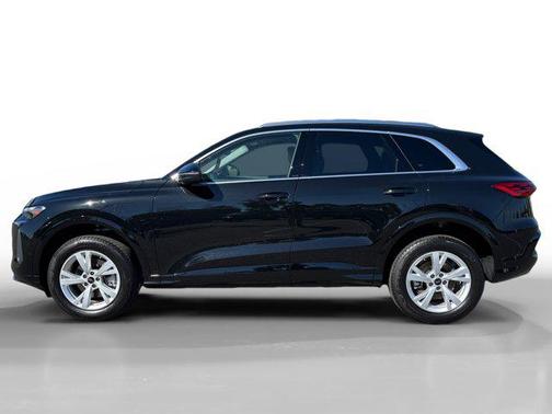 2025 Audi Q5 Premium