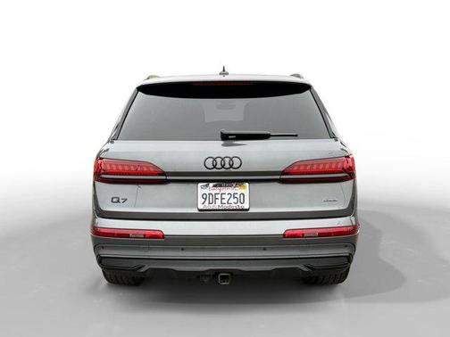 2023 Audi Q7 55 Premium Plus