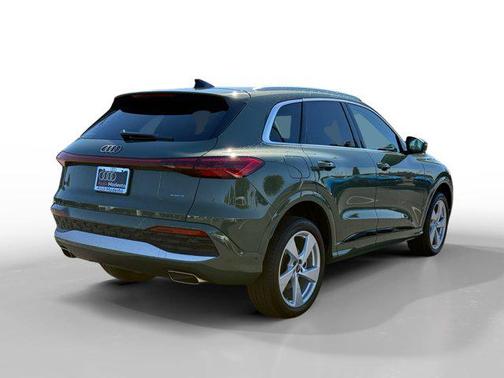 2025 Audi Q5 Premium Plus