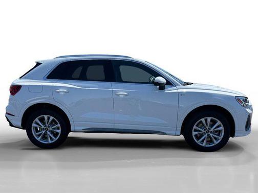 2024 Audi Q3 45 S line Premium Plus