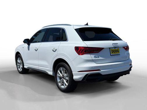 2024 Audi Q3 45 S line Premium Plus