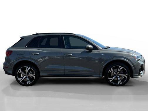 2023 Audi Q3 45 S line Premium Plus