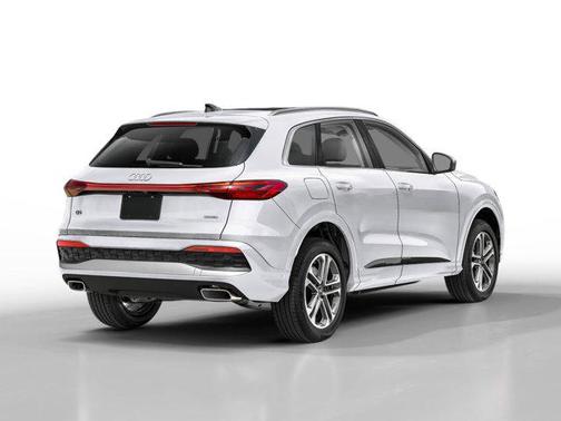 Glacier White Metallic 2026 Audi Q5 Prestige TFSI quattro S tronic