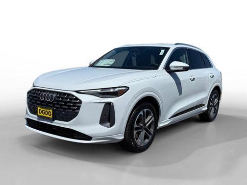 Glacier White Metallic 2026 Audi Q5 Prestige TFSI quattro S tronic