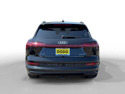 2022 Audi e-tron Premium