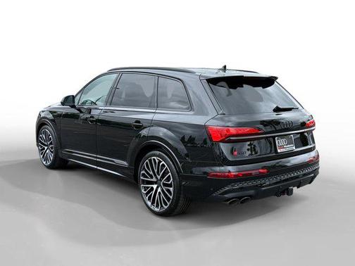 Mythos Black Metallic 2026 Audi SQ7 4.0T Premium Plus
