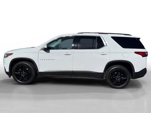 Summit White 2021 Chevrolet Traverse LT Cloth