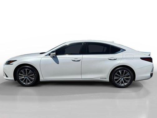 2021 Lexus ES 300h Base