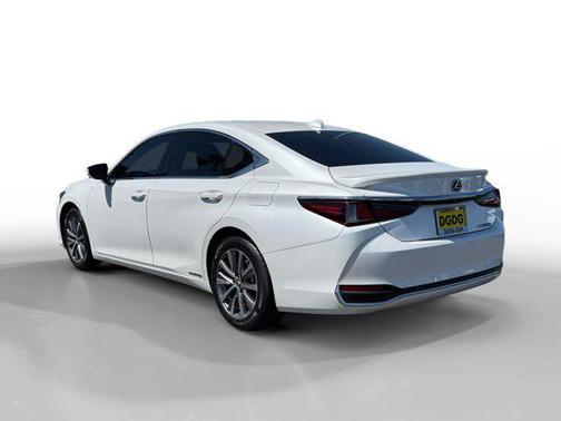 2021 Lexus ES 300h Base