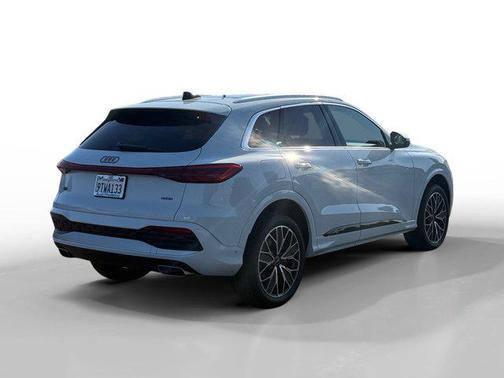 2025 Audi Q5 Premium Plus TFSI quattro S tronic