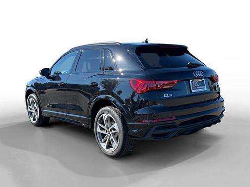 2025 Audi Q3 Premium 45 TFSI S line quattro Tiptronic