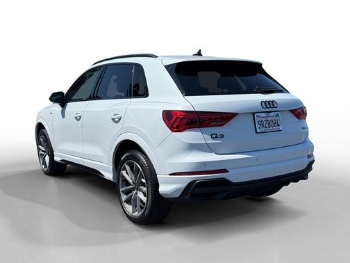 Glacier White Metallic 2025 Audi Q3 Premium 45 TFSI S line quattro Tiptronic